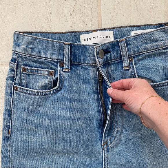 Aritzia Denim Forum The Twiggy High Rise Flare Size 24 - Picture 5 of 13